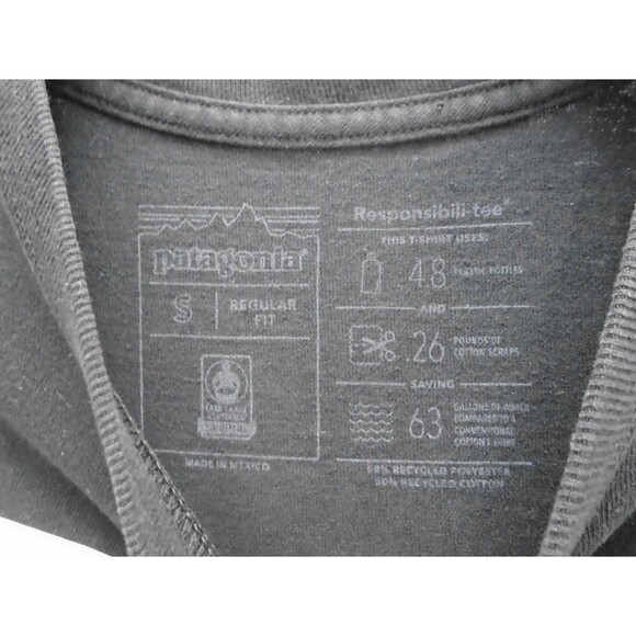 Patagonia Mens 'Responsibili' Short Sleeve Shirt Size S Back Logo Regular fit - Picture 2 of 6